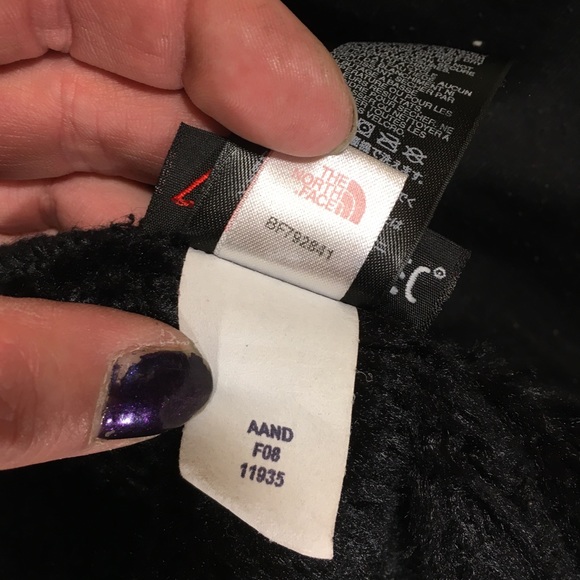 The North Face Black Furry Fleece Jacket - Picture 11 of 15